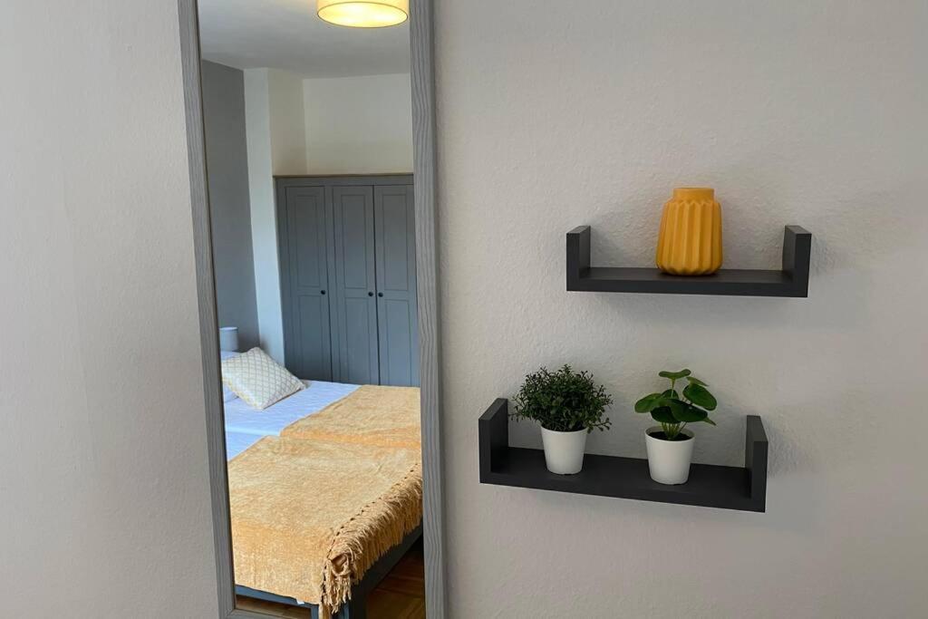 Gemuetliche Wohnung Zwischen Gruen Und Duisburg Hbf المظهر الخارجي الصورة